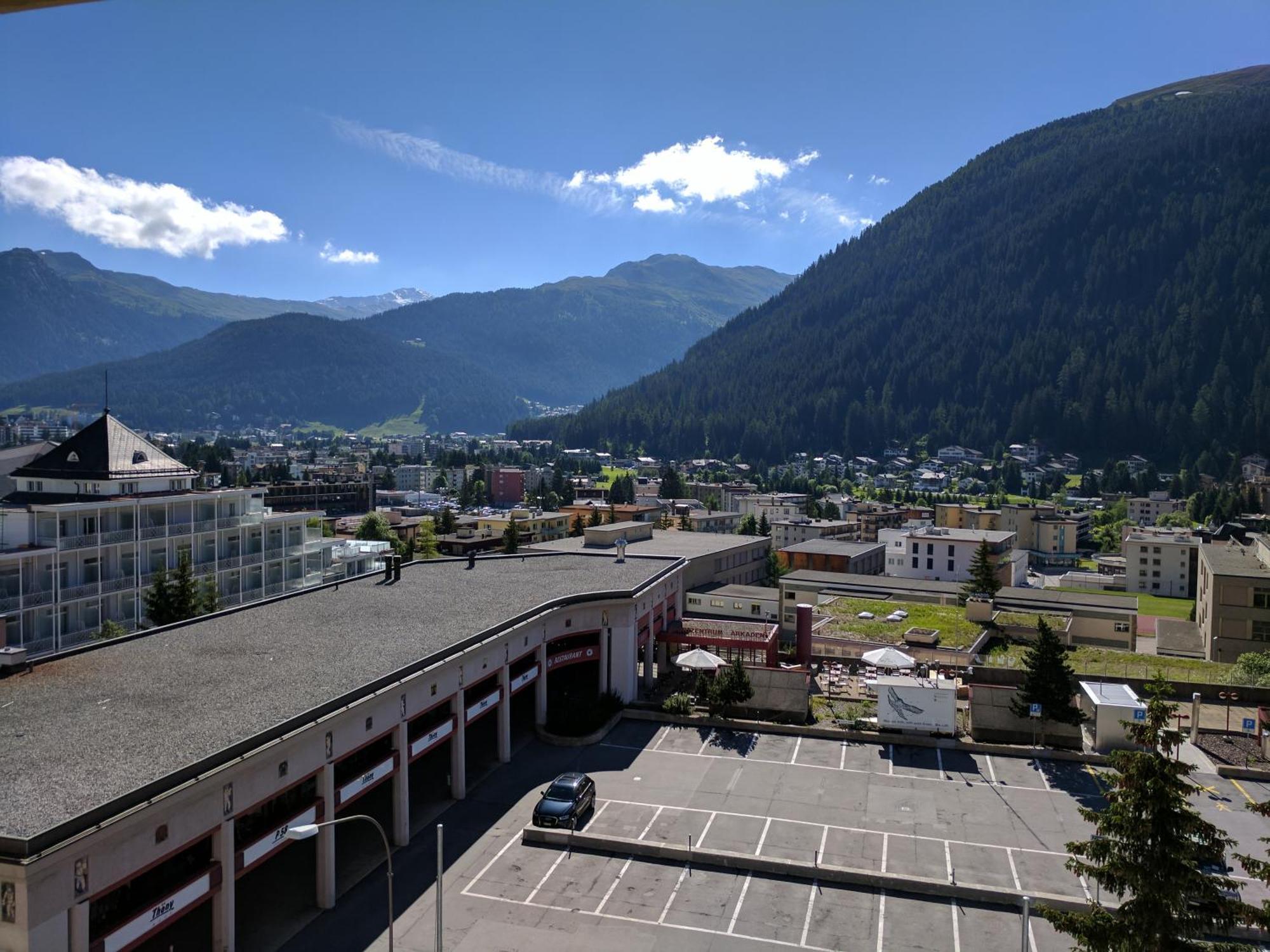 Holiday Accommodation - Swimming Pool Available Davos Exteriör bild