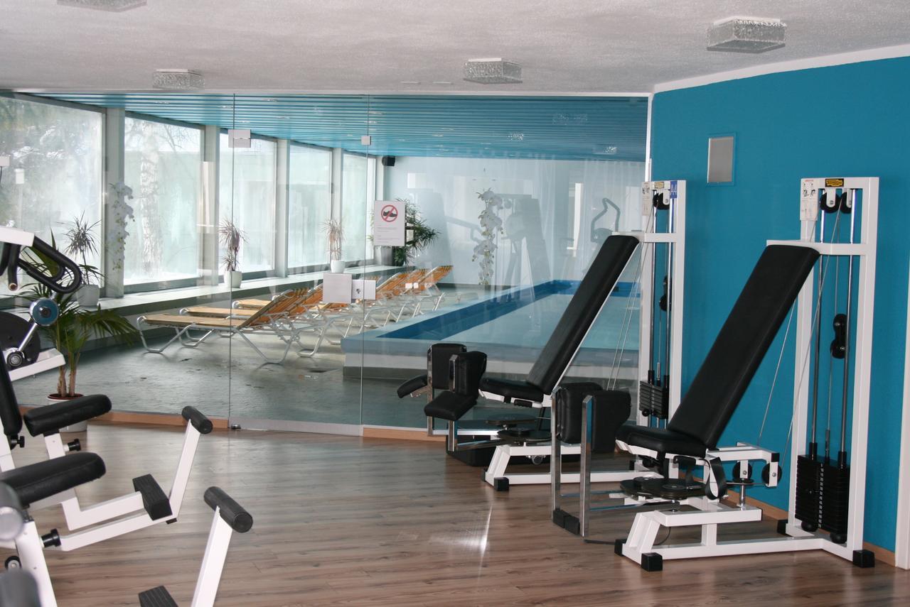 Holiday Accommodation - Swimming Pool Available Davos Exteriör bild